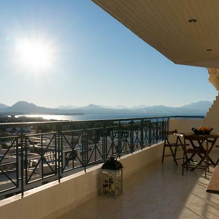 Casino Royal In Loutraki Appartement Buitenkant foto
